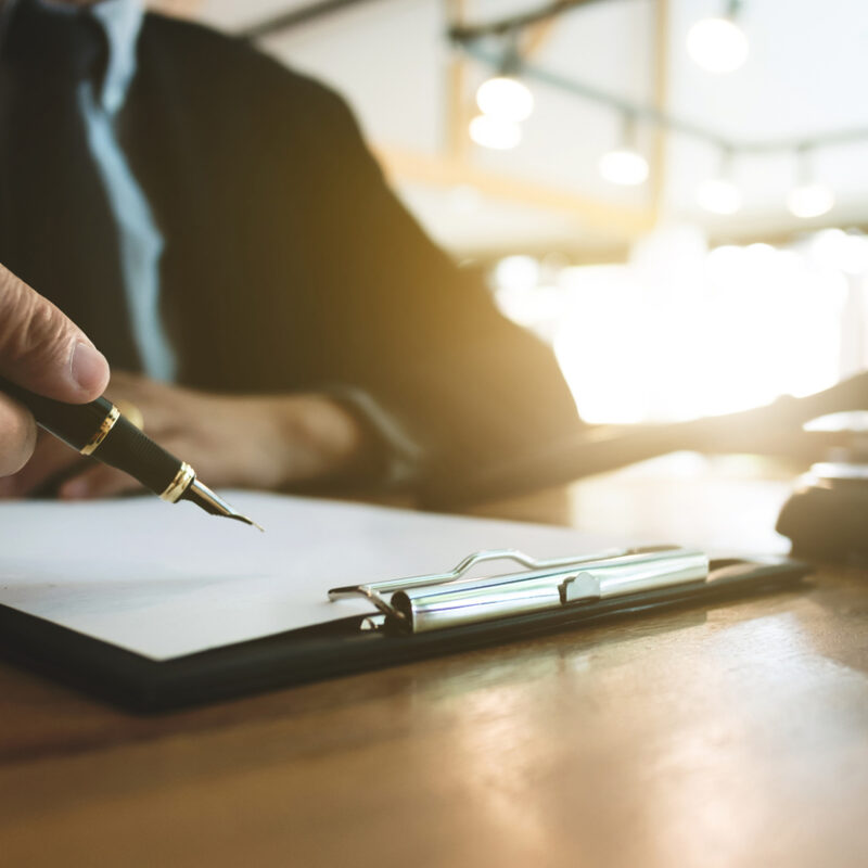 How Much Does a Lawyer Cost in Oregon?